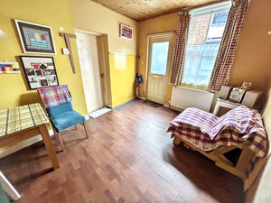 Photo 6- click for photo gallery